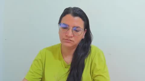 Snapshot of marilyn_garcia chatting on September 2025 02:22:02 PM MARILYN SEXY online show from September 2025 02:22:02 PM