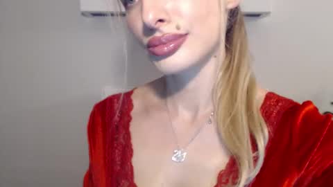 Snapshot of marilyndevilish chatting on December 2024 09:26:01 PM MarilynDevilish online show from December 2024 09:26:01 PM