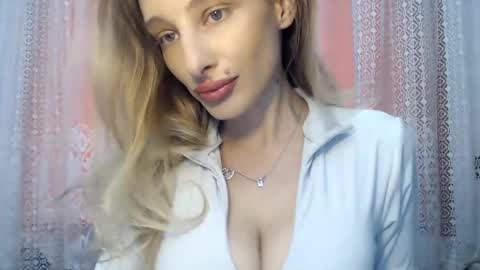 Snapshot of marilyndevilish chatting on February 2025 08:31:02 AM MarilynDevilish online show from February 2025 08:31:02 AM