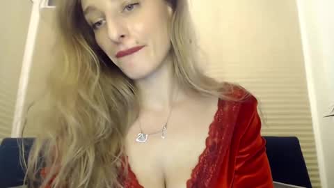 Snapshot of marilyndevilish chatting on March 2025 07:32:01 PM MarilynDevilish online show from March 2025 07:32:01 PM