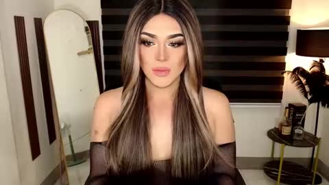 Snapshot of marinamorets chatting on December 2024 02:52:02 AM marina online show from December 2024 02:52:02 AM