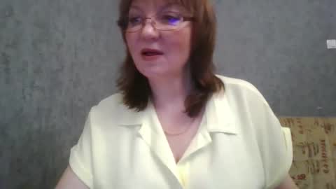 Snapshot of marinamrs chatting on November 2025 09:13:01 PM marinamrs online show from November 2025 09:13:01 PM