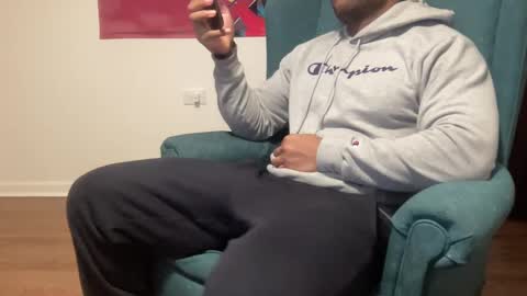 Snapshot of marineguyk19 chatting on February 2025 02:20:01 AM Z online show from February 2025 02:20:01 AM