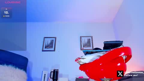 Snapshot of marinelaveau chatting on February 2025 03:56:02 AM marinelaveau online show from February 2025 03:56:02 AM