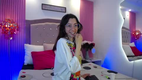 marinette online show from March 2026 07:54:01 PM