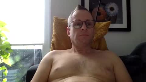 Little Mark online show from October 2025 09:54:02 AM