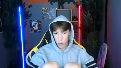 Mark online show from November 2025 10:47:02 AM