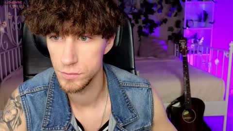 Snapshot of mark_caron chatting on November 2025 03:36:02 PM mark_caron online show from November 2025 03:36:02 PM