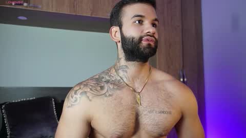 Mark online show from October 2025 08:42:02 PM