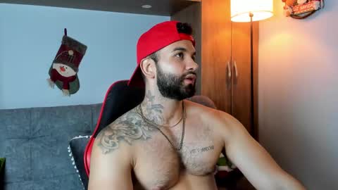 Mark online show from December 2025 11:09:02 PM