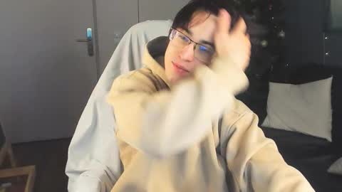 Snapshot of mark_piers chatting on December 2025 06:00:01 AM mark online show from December 2025 06:00:01 AM