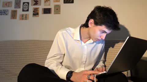 Mark online show from October 2025 09:34:02 AM