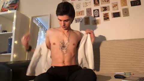 Mark online show from October 2025 06:03:02 AM