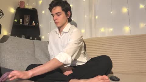 Mark online show from December 2025 01:09:02 PM