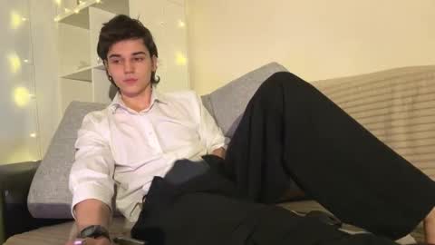 Mark online show from December 2025 01:09:02 PM