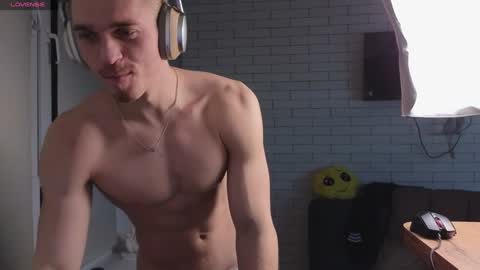 Mark online show from December 2024 10:01:02 PM