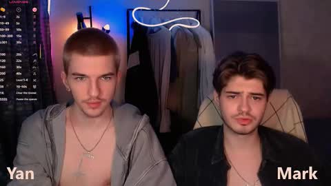 Mark online show from November 2025 08:19:01 PM