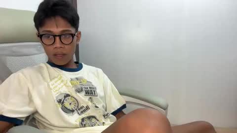 markanthony54 online show from April 2026 01:23:01 PM