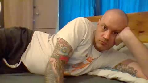 markus_7 online show from April 2026 07:47:02 AM