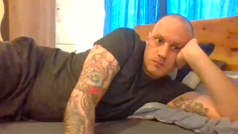 markus_7 online show from June 2026 11:27:02 AM