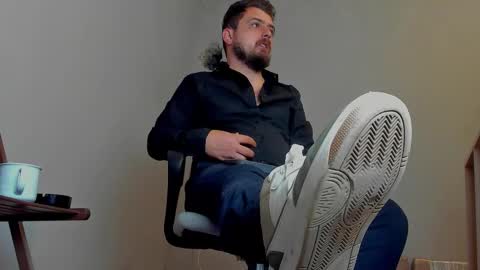 MARK online show from November 2025 07:23:02 PM