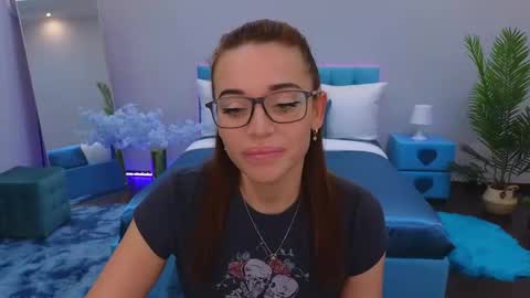 MarlaDewis online show from October 2025 01:53:01 PM