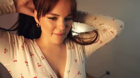 Kira online show from October 2025 07:47:01 PM