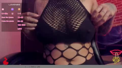 Snapshot of marllena chatting on October 2025 11:52:01 AM mar online show from October 2025 11:52:01 AM