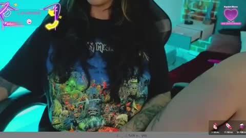 Snapshot of marllena chatting on November 2025 12:02:02 PM mar online show from November 2025 12:02:02 PM