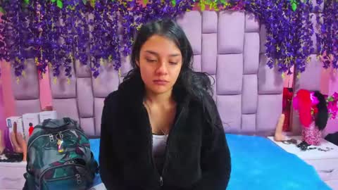 Snapshot of marlyanal chatting on January 2025 01:09:01 PM Marly Anal online show from January 2025 01:09:01 PM