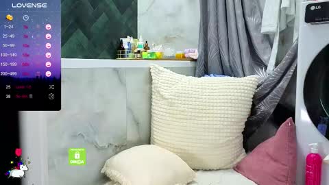 Alena online show from December 2025 07:36:01 AM