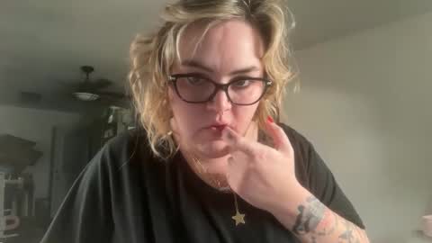 Snapshot of maroon_moon chatting on September 2025 12:55:02 AM maroon_moon online show from September 2025 12:55:02 AM