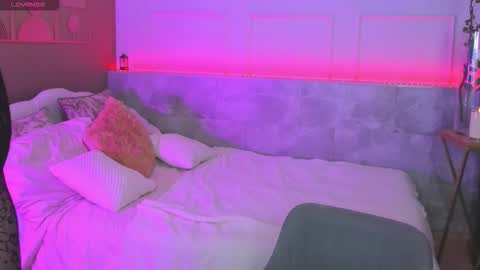 Snapshot of marquise_villaret chatting on February 2026 06:11:02 AM marquise_villaret online show from February 2026 06:11:02 AM