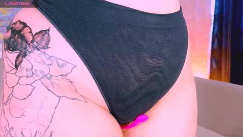 Mari online show from September 2025 04:26:01 AM