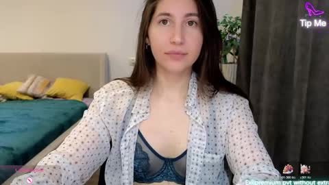 Snapshot of marrycolins chatting on February 2026 04:39:02 AM marrycolins online show from February 2026 04:39:02 AM