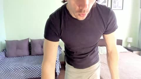 Snapshot of marryplz chatting on May 2026 04:42:02 AM Alan online show from May 2026 04:42:02 AM