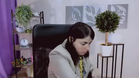 martaedams online show from April 2026 06:18:02 AM