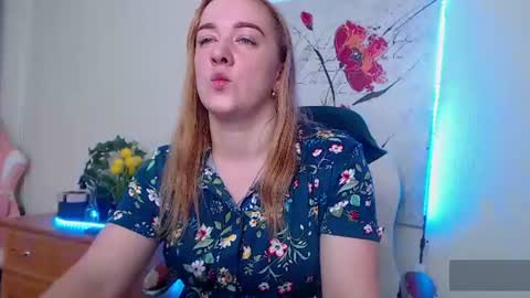 Snapshot of marthasimons chatting on June 2026 04:00:02 AM Martha online show from June 2026 04:00:02 AM