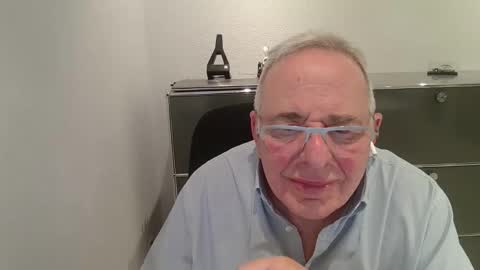 Snapshot of martin_1947 chatting on April 2026 11:02:02 PM martin_1947 online show from April 2026 11:02:02 PM