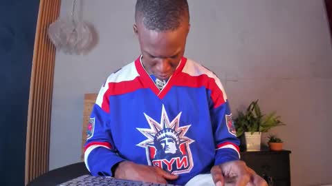 Martin online show from November 2025 07:32:02 PM