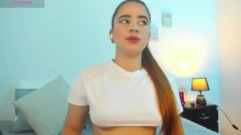 C A R O L I N A  online show from March 2026 10:42:01 AM