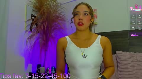 martina mIIler online show from October 2025 12:59:01 PM