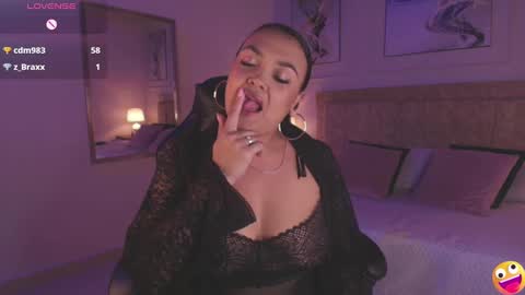 Snapshot of martina_vega__ chatting on February 2025 12:51:02 AM NATALIA ON A TRAVEL FROM DECEMBER 6TH TO THE 9TH ENJOY ME BEFORE I LEAVE online show from February 2025 12:51:02 AM