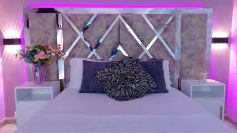 Martina Garcia online show from December 2025 06:59:02 PM