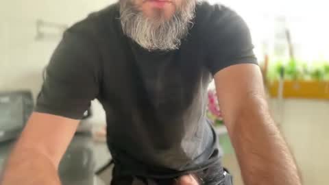 Snapshot of martincito22xl chatting on February 2025 05:58:02 PM Martincito online show from February 2025 05:58:02 PM