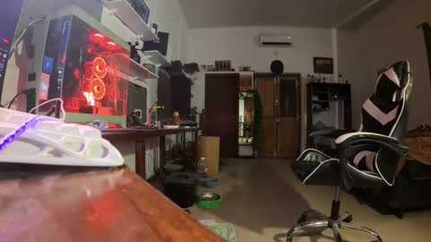 Snapshot of martingillesg chatting on February 2026 12:03:01 AM martingillesg online show from February 2026 12:03:01 AM