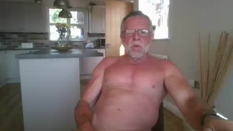Snapshot of martinrgbxxxx chatting on July 2026 09:34:02 AM martinrgbxxxx online show from July 2026 09:34:02 AM