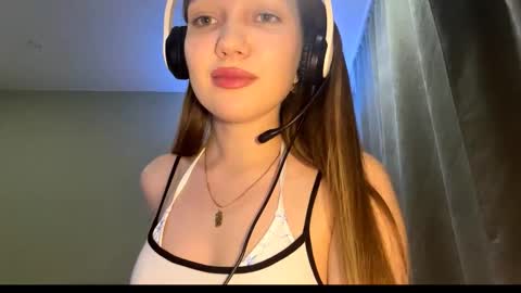 Emily online show from September 2025 07:17:02 PM