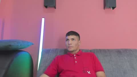 mary_and_damian online show from December 2024 01:33:01 PM