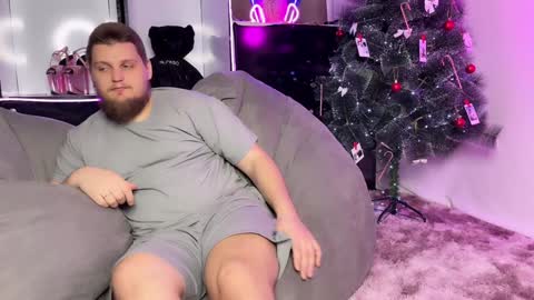 Snapshot of mary_and_vadim chatting on December 2024 12:52:01 AM Maria and Vadim online show from December 2024 12:52:01 AM